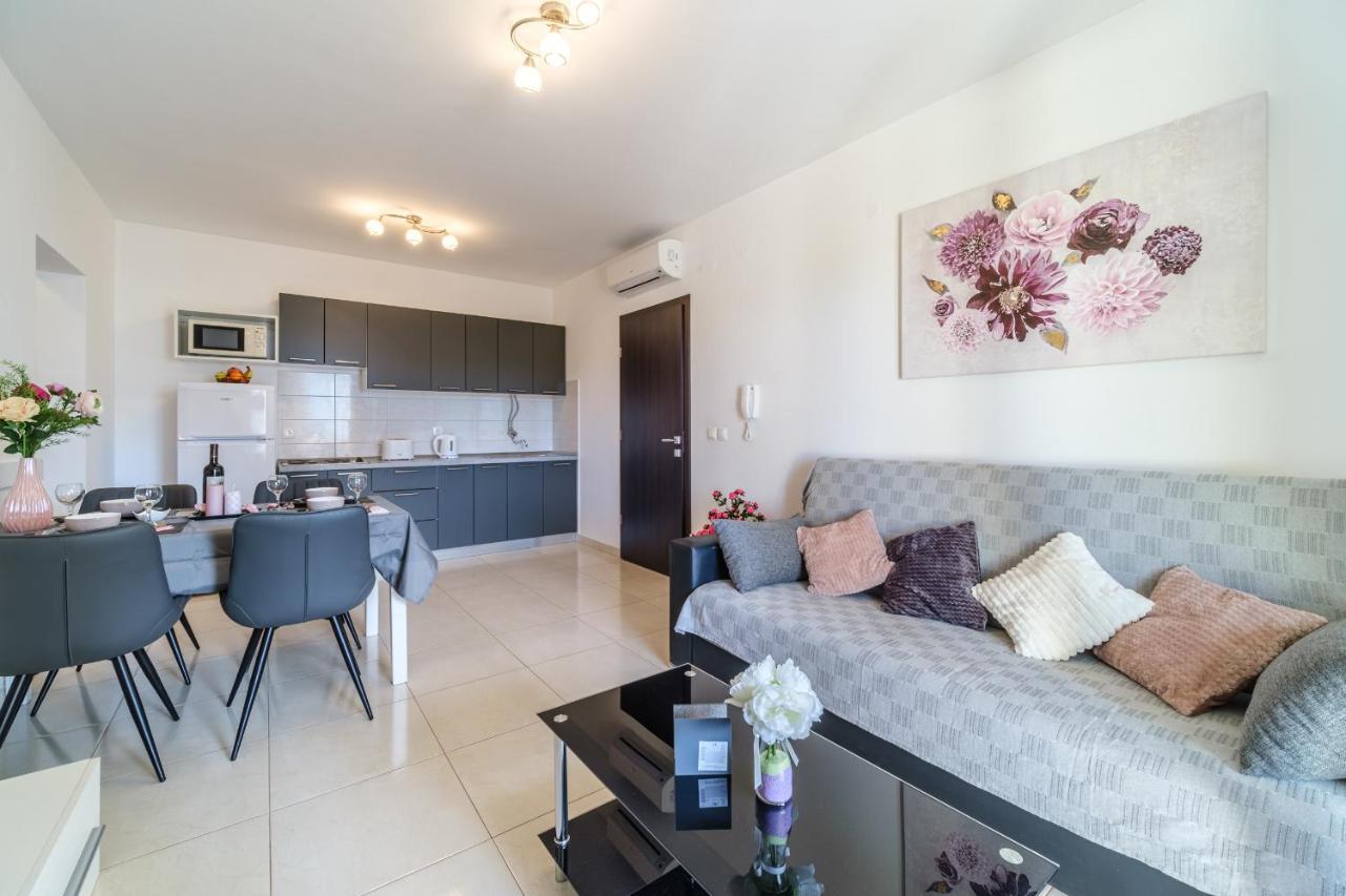 Apartment Ankora Supetar
